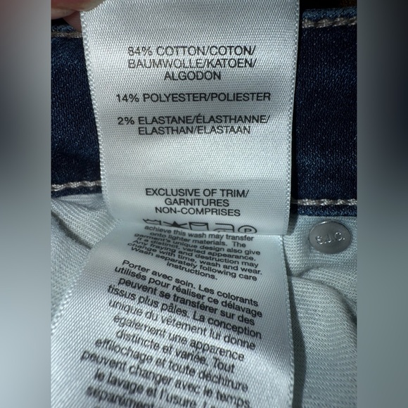 Silver Jeans Avery Capri women’s sz 27 style L44922EGX396 distressed - Picture 10 of 10